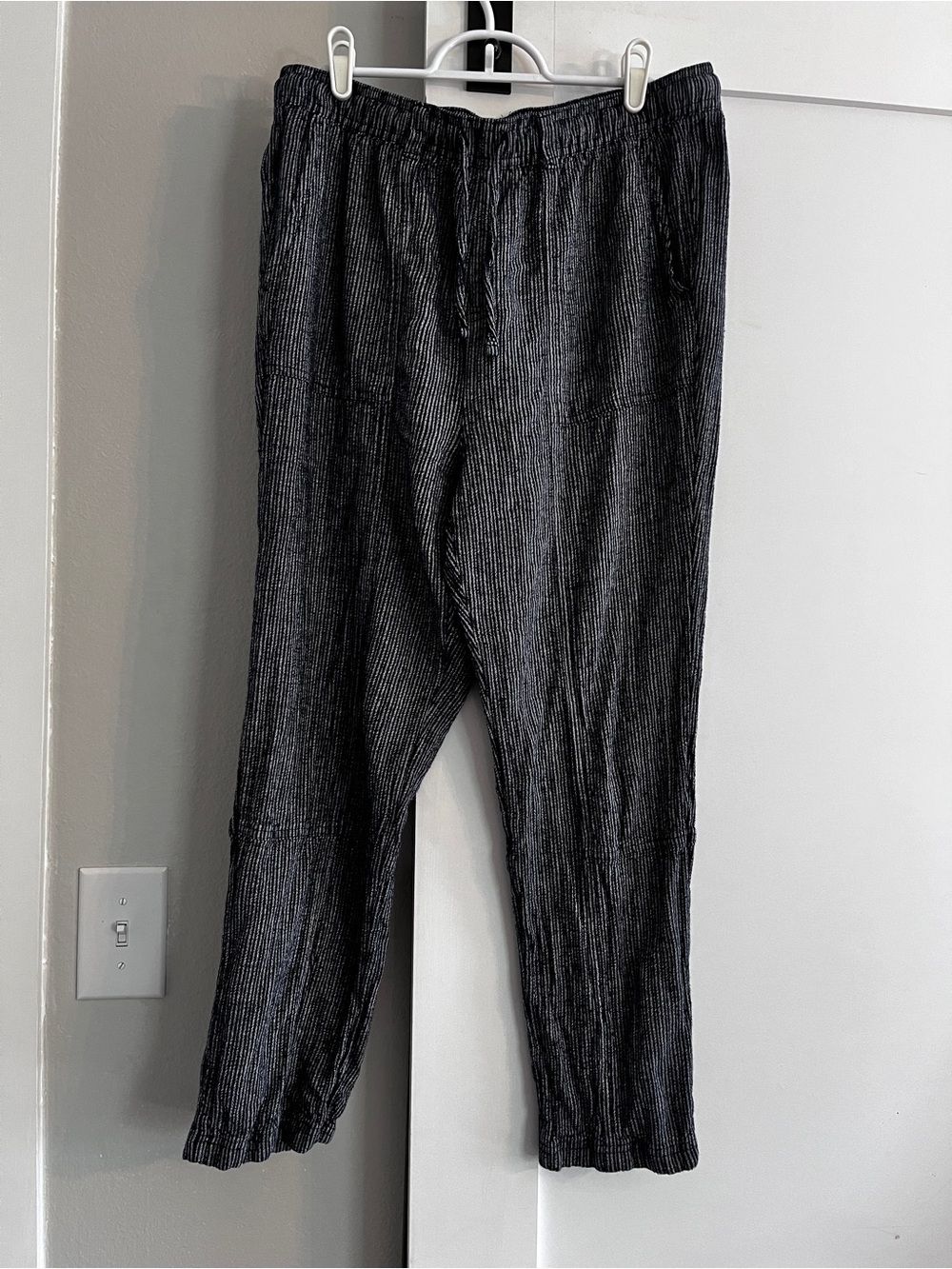 Time and Tru Women’s Striped Drawstring Pant
